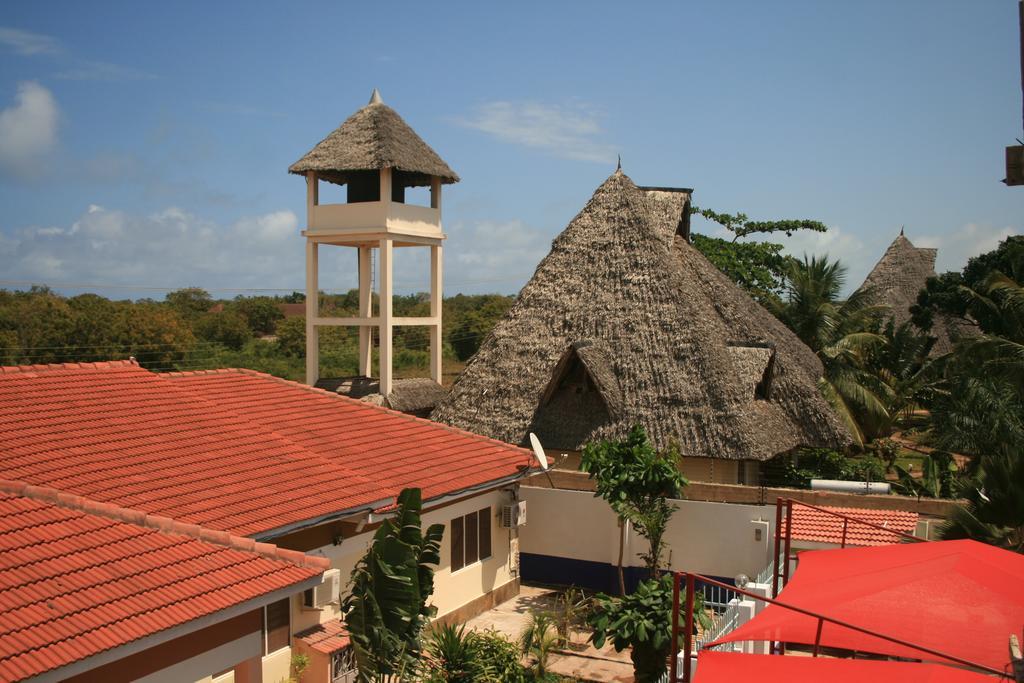 The Bright Star Resort Diani Beach Bagian luar foto
