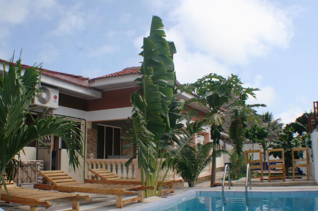 The Bright Star Resort Diani Beach Bagian luar foto
