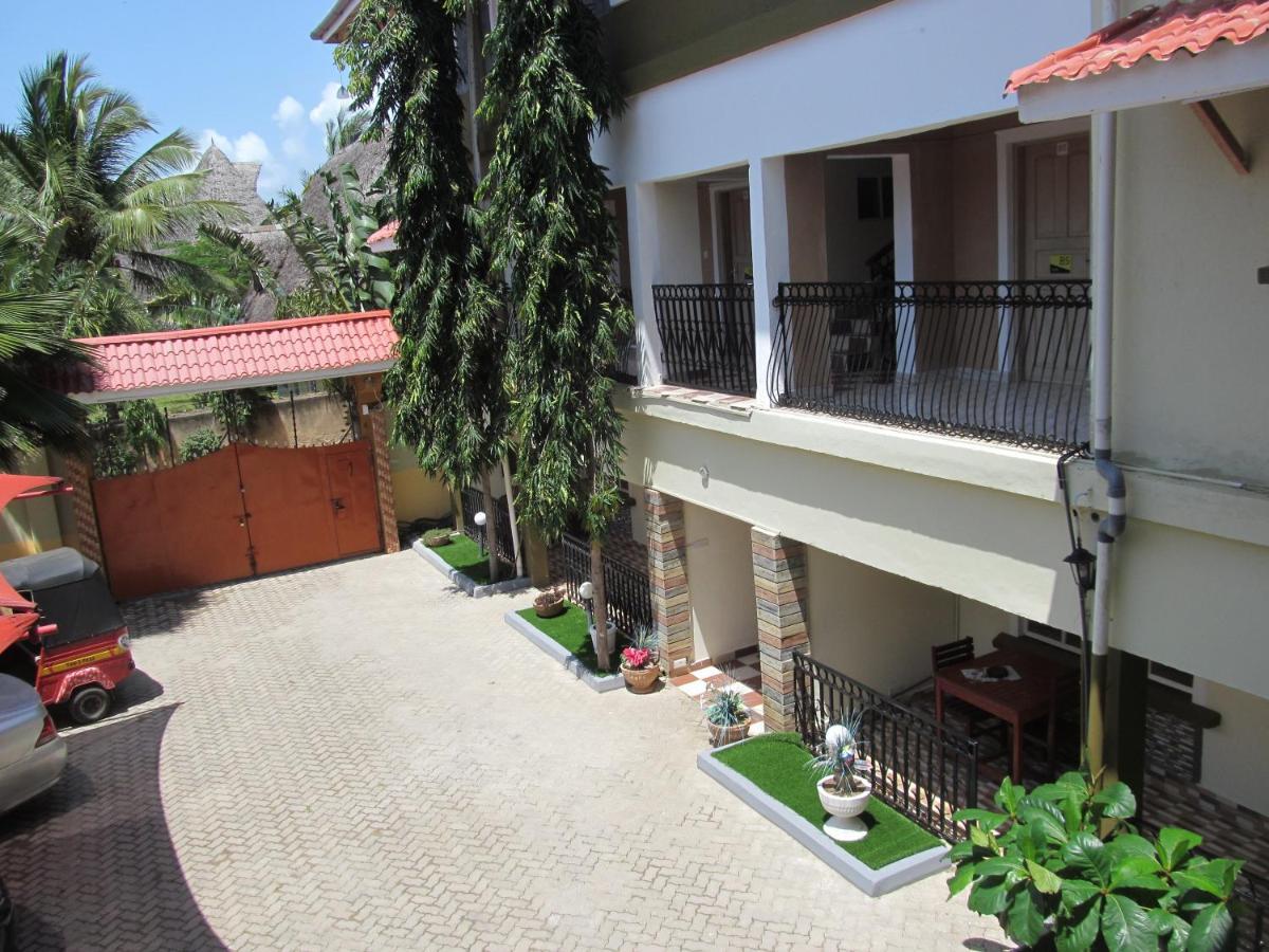 The Bright Star Resort Diani Beach Bagian luar foto